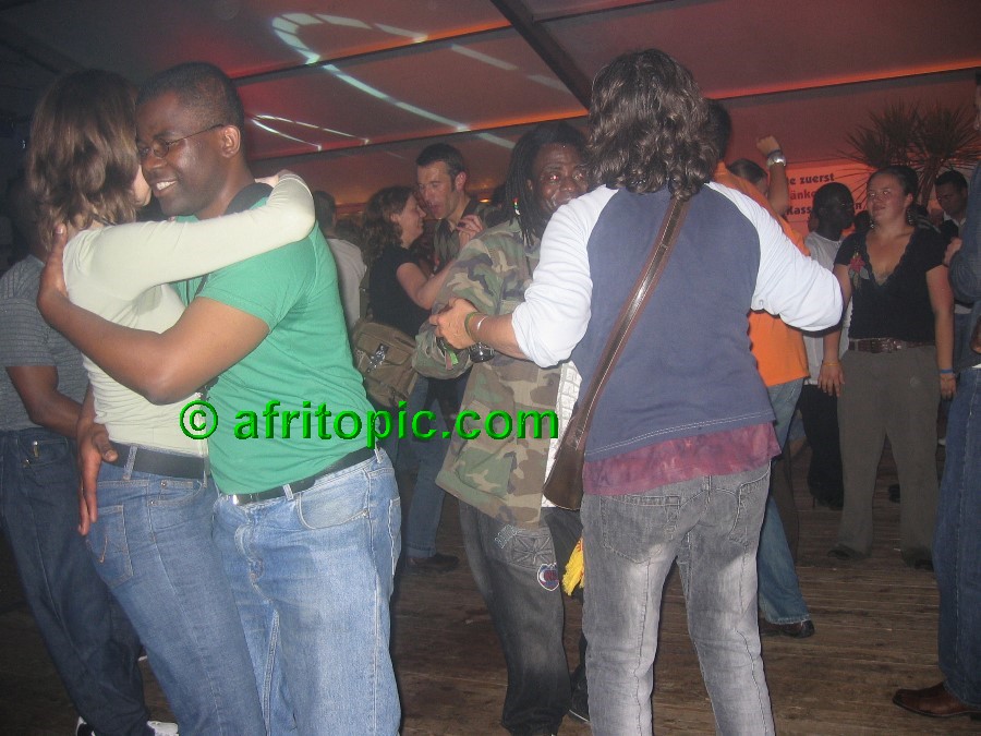 ../Images/afw2006c 659.jpg